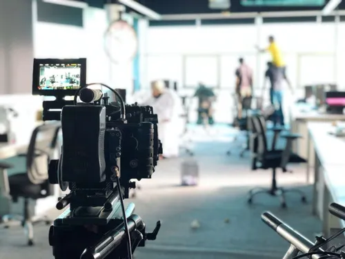 Dans le Segréen, un film en tournage, l'équipe cherche des figurants